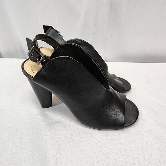 Vince Camuto Women's Size 6M Kembia Black Leather High Heel Slingback Sandals - Picture 3 of 12